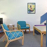 Apartment 2 Bedroom Stunning In