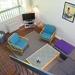 2 Bedroom Stunning In Apartment